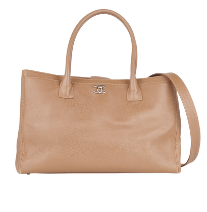 Executive Cerf Tote, front view